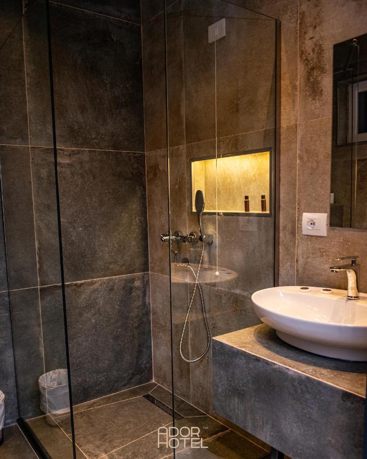 Ador Hotel North Mitrovica المظهر الخارجي الصورة