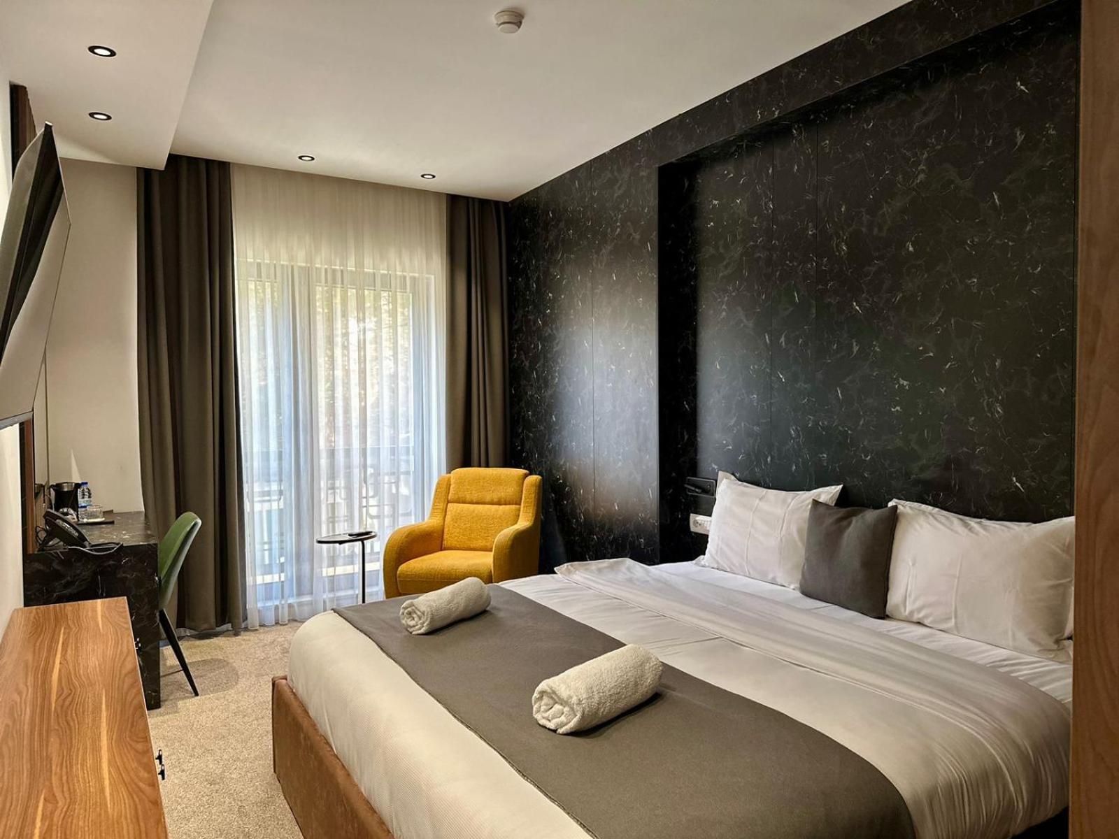 Ador Hotel North Mitrovica المظهر الخارجي الصورة